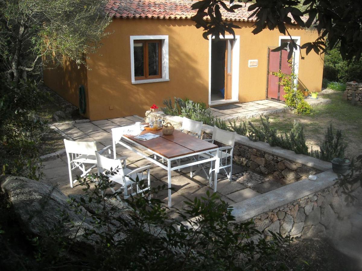 Li Pireddi Villa Aglientu Exteriör bild